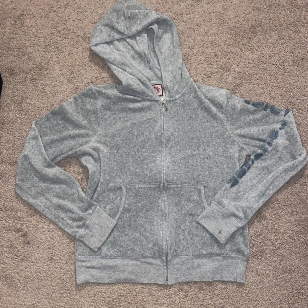 XL light grey juicy couture sweater!!